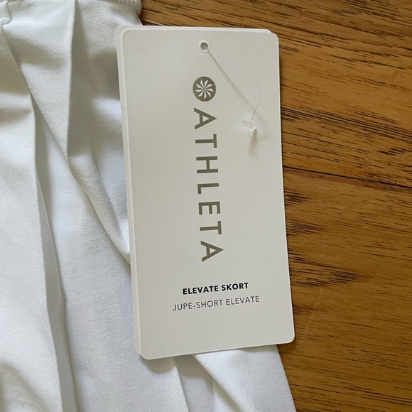 NWT Pleated White Athleta Skort - M - Picture 4 of 4